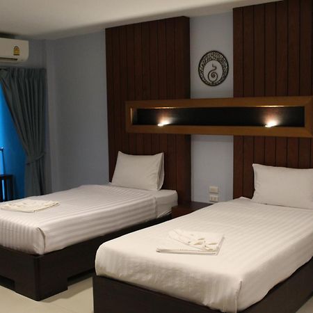 Cokoon Deva Patong Hotel Exterior foto