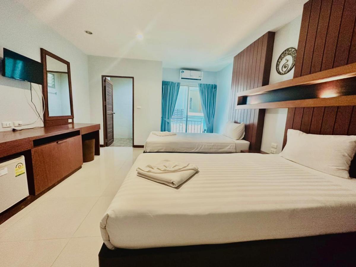 Cokoon Deva Patong Hotel Exterior foto