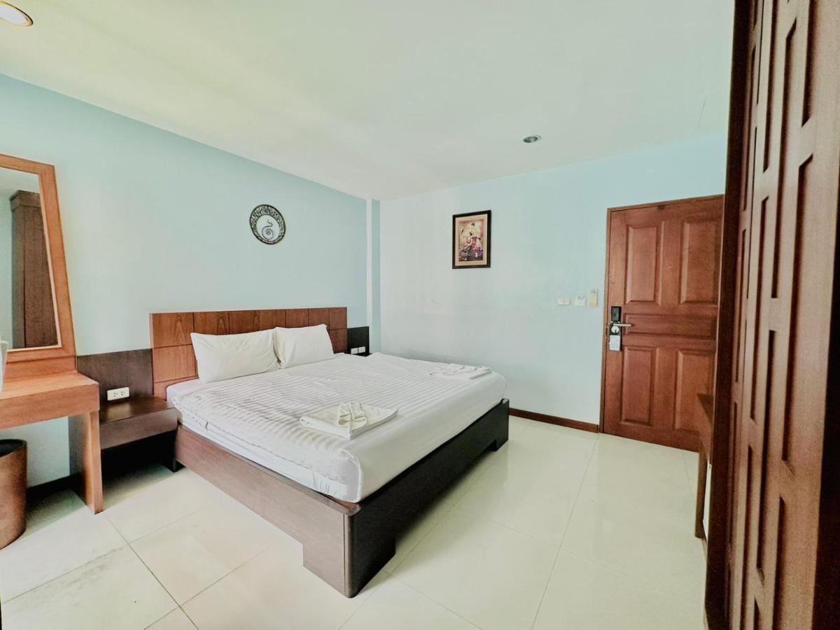 Cokoon Deva Patong Hotel Exterior foto