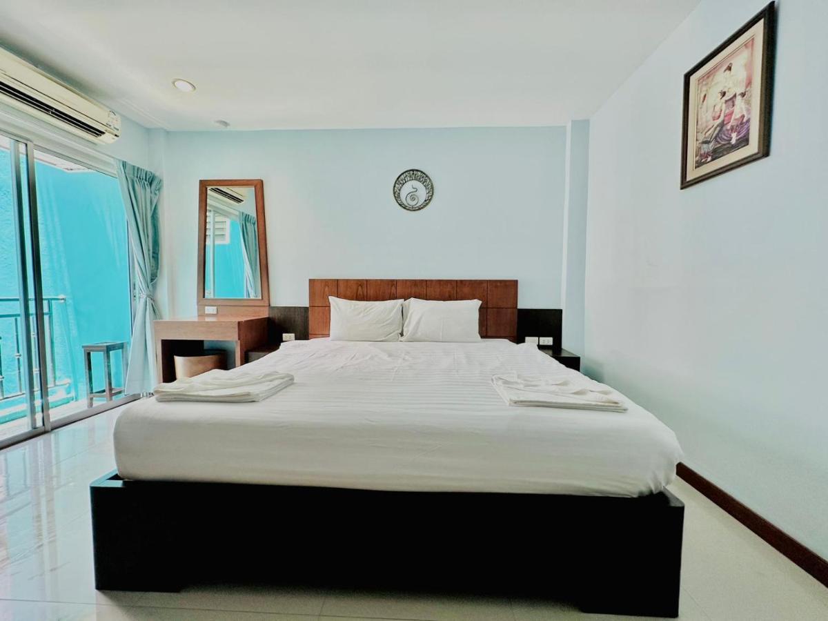 Cokoon Deva Patong Hotel Exterior foto