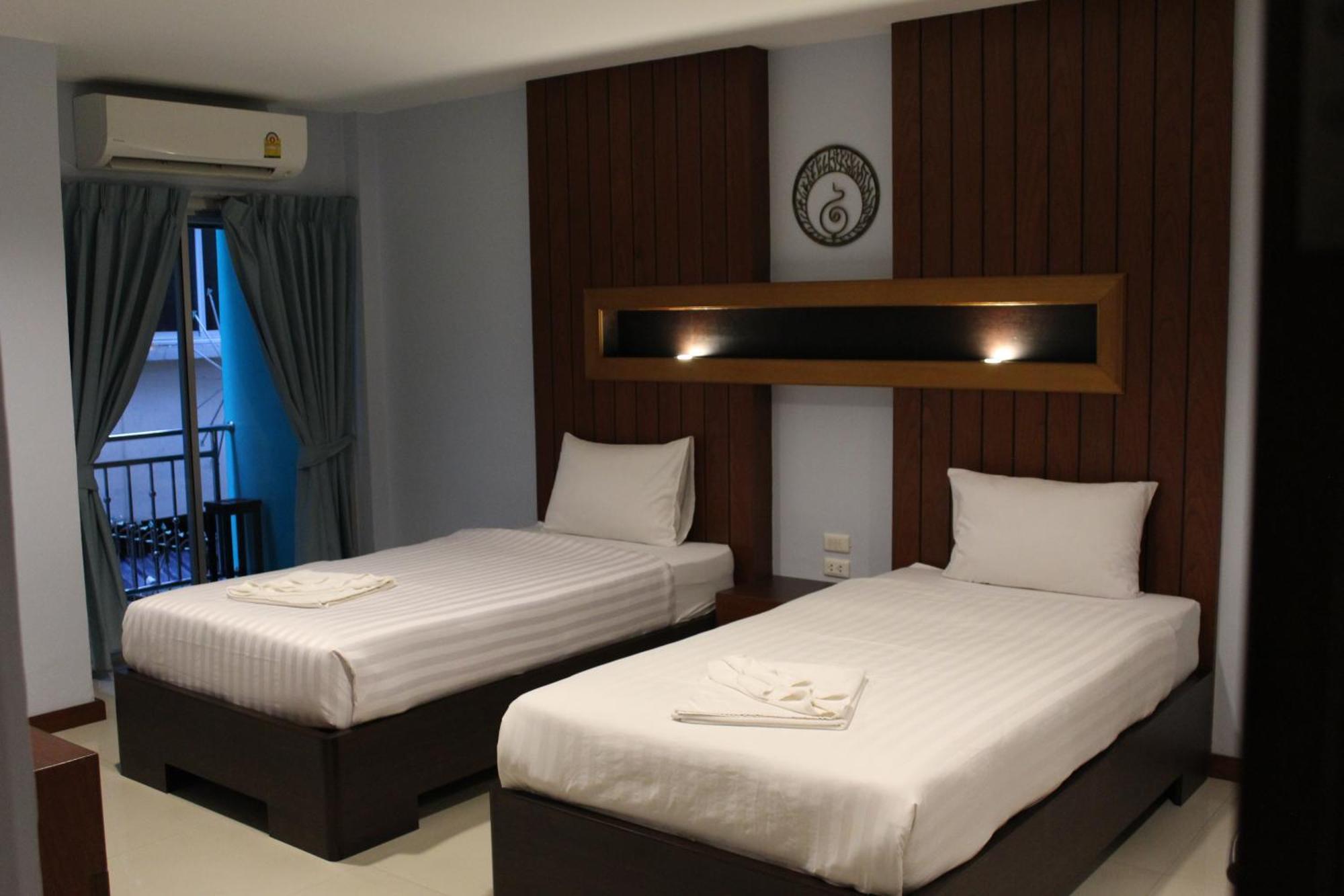 Cokoon Deva Patong Hotel Exterior foto